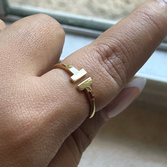18 KARAT GOLD T RING SIZE 8 - Picture 8 of 9